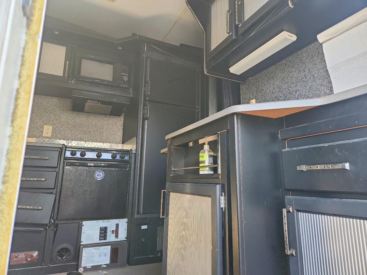 2005 FLEETWOOD 335fs VIN 4CE7F262252813153 photo 6