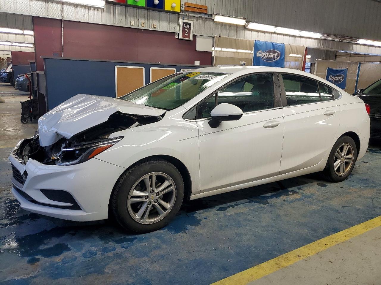 2016 Chevrolet Cruze VIN 1G1BE5SM2G7261342 photo 1