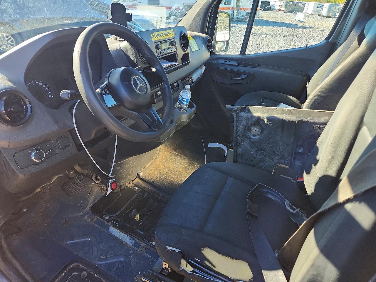2019 Mercedes-Benz Sprinter VIN WD4PF1CD6KP135565 photo 8