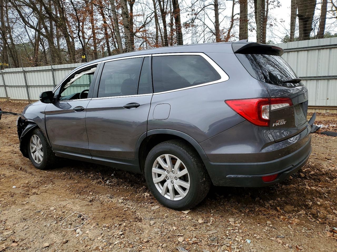 2020 Honda Pilot VIN 5FNYF5H12LB016198 photo 2