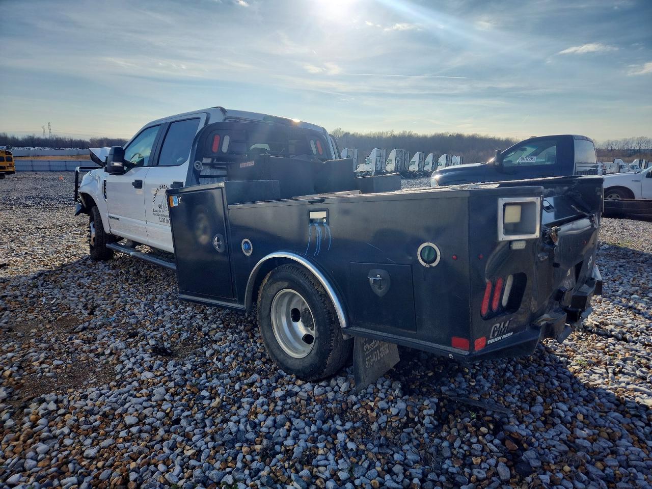 2018 Ford F350 VIN 1FD8W3HT6JEB16062 photo 2