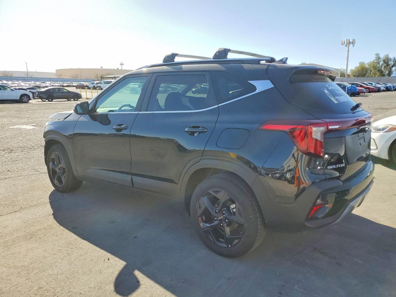 2025 Kia Seltos VIN KNDER2AA2S7805409 photo 2