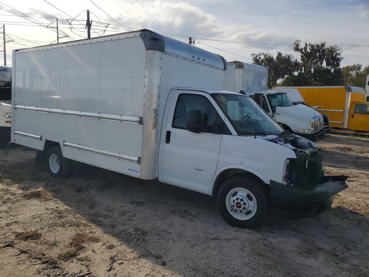 2022 GMC Savana VIN 7GZ37TC75NN010524 photo 4