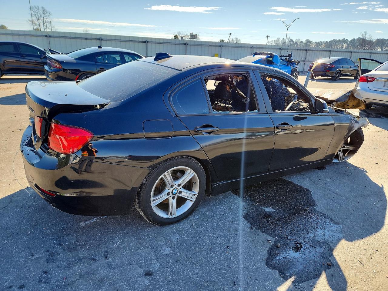 2013 BMW 3 series VIN WBA3C1C57DK104090 photo 3