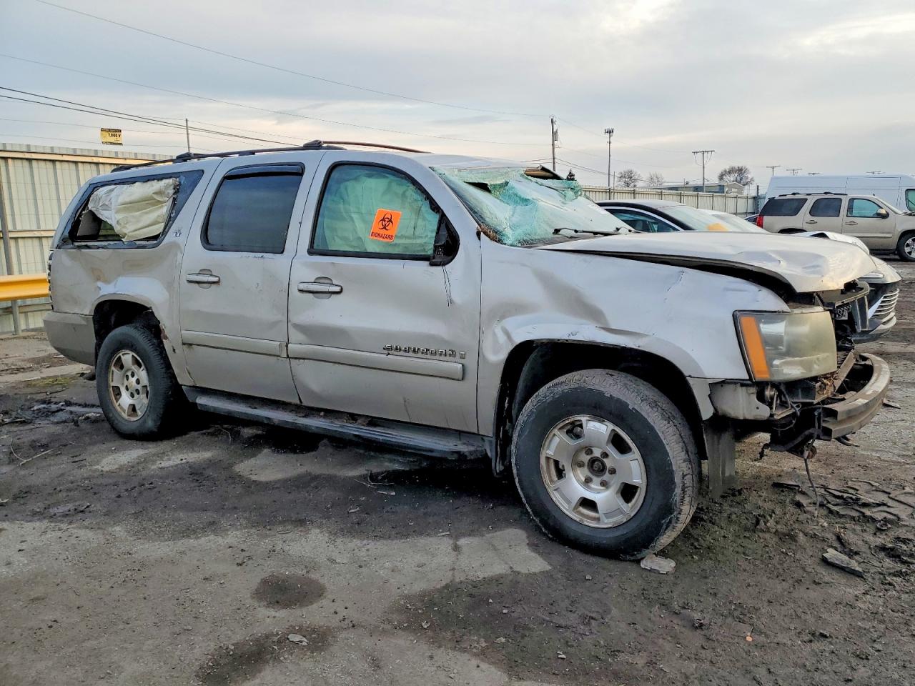 2009 CHEV Suburban VIN 1GNFK26319R227621 photo 4