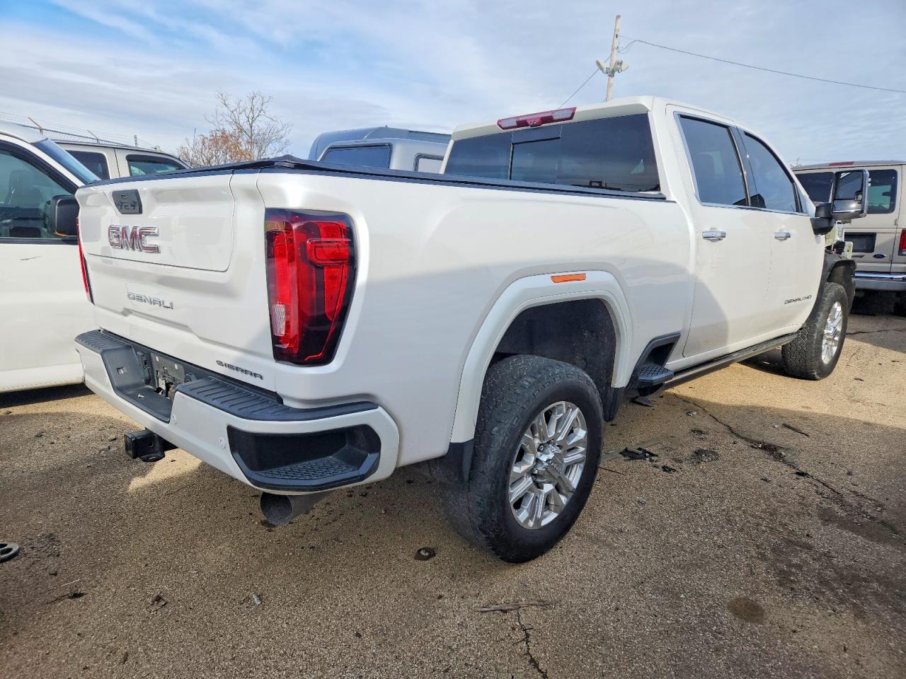 2021 GMC SIERRA VIN 1GT49REY5MF306236 photo 3
