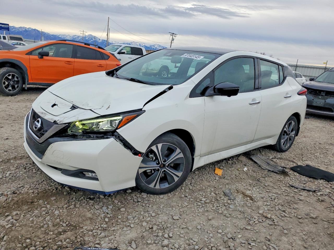 2021 Nissan Leaf VIN 1N4BZ1DV9MC553749 photo 1