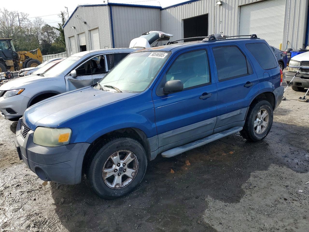 2007 Ford Escape VIN 1FMYU93Z47KA39075 photo 1