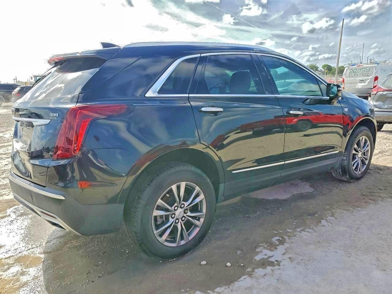 2021 Cadillac Xt5 VIN 1GYKNCRS0MZ173433 photo 3