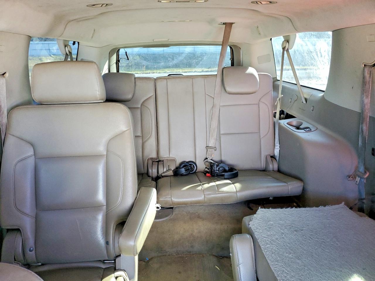 2015 Chevrolet Suburban VIN 1GNSCKKC7FR274701 photo 10
