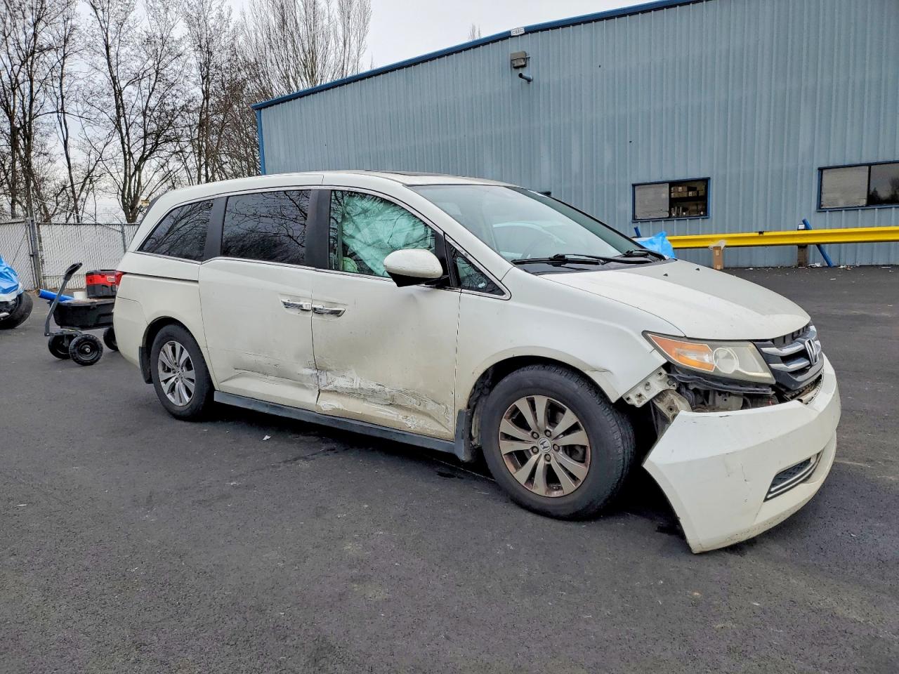 2015 Honda All models VIN 5FNRL5H63FB058912 photo 4