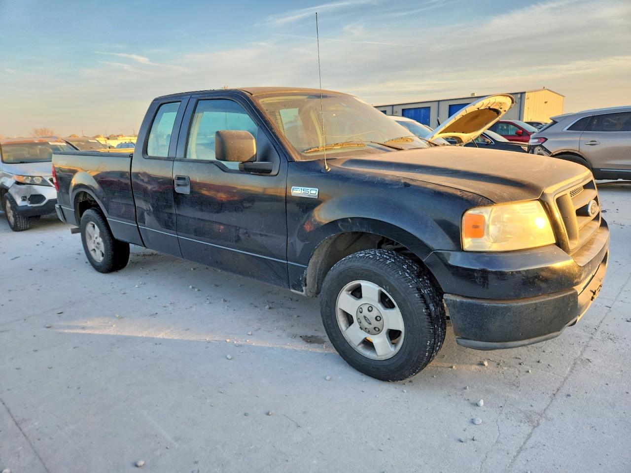 2005 Ford F150 VIN 1FTRX12W95NA59780 photo 4