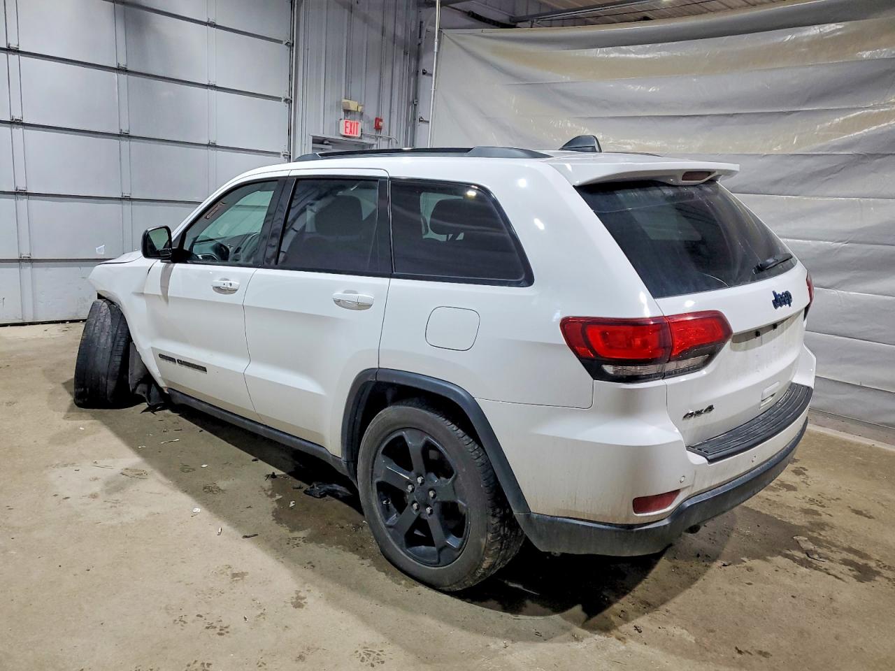 2018 Jeep Grand cher VIN 1C4RJFAG1JC377004 photo 2