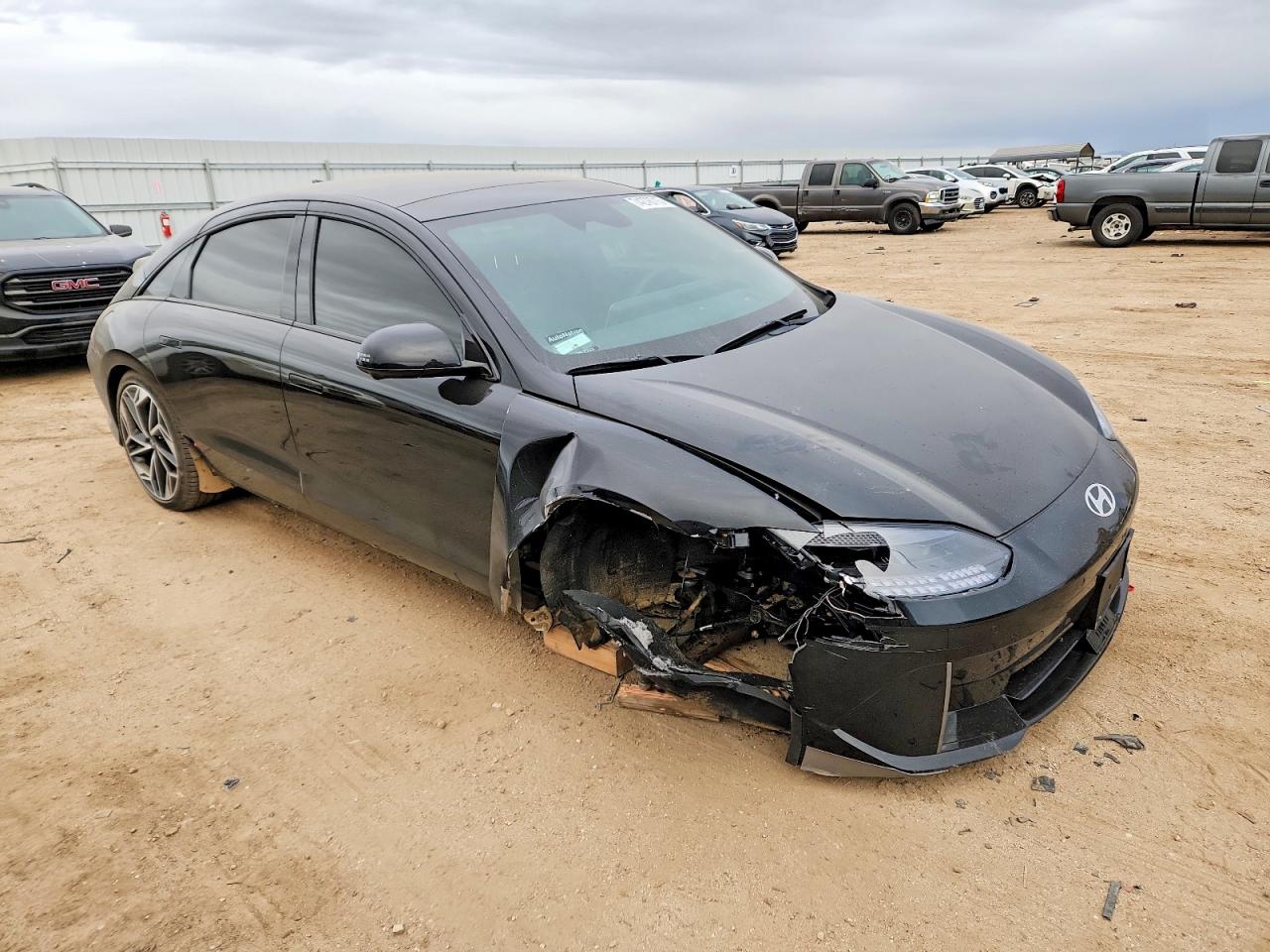 2025 Hyundai Ioniq 6 li VIN KMHM54AA2SA117735 photo 4