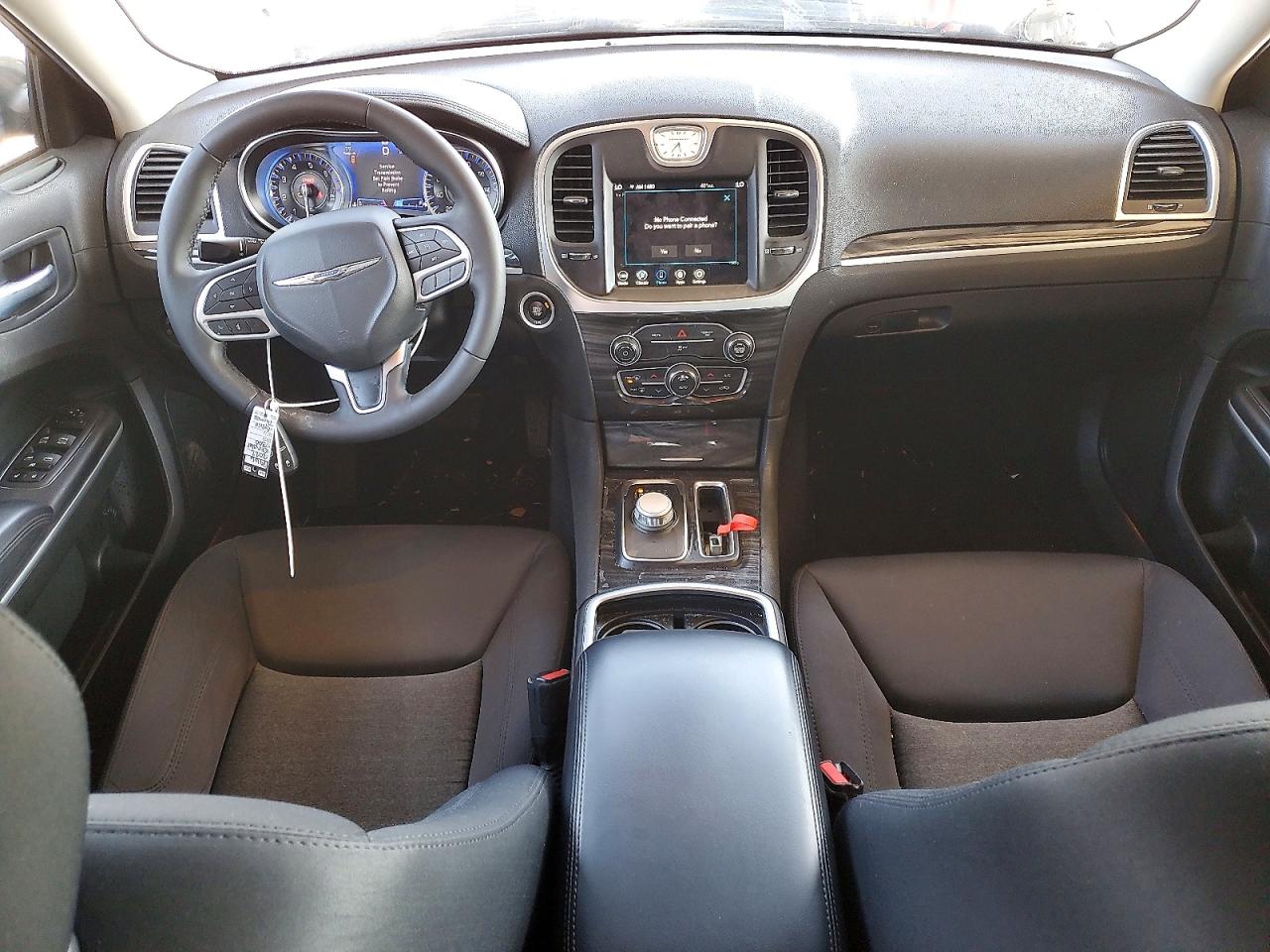 2022 Chrysler 300 VIN 2C3CCAAG4NH236745 photo 8