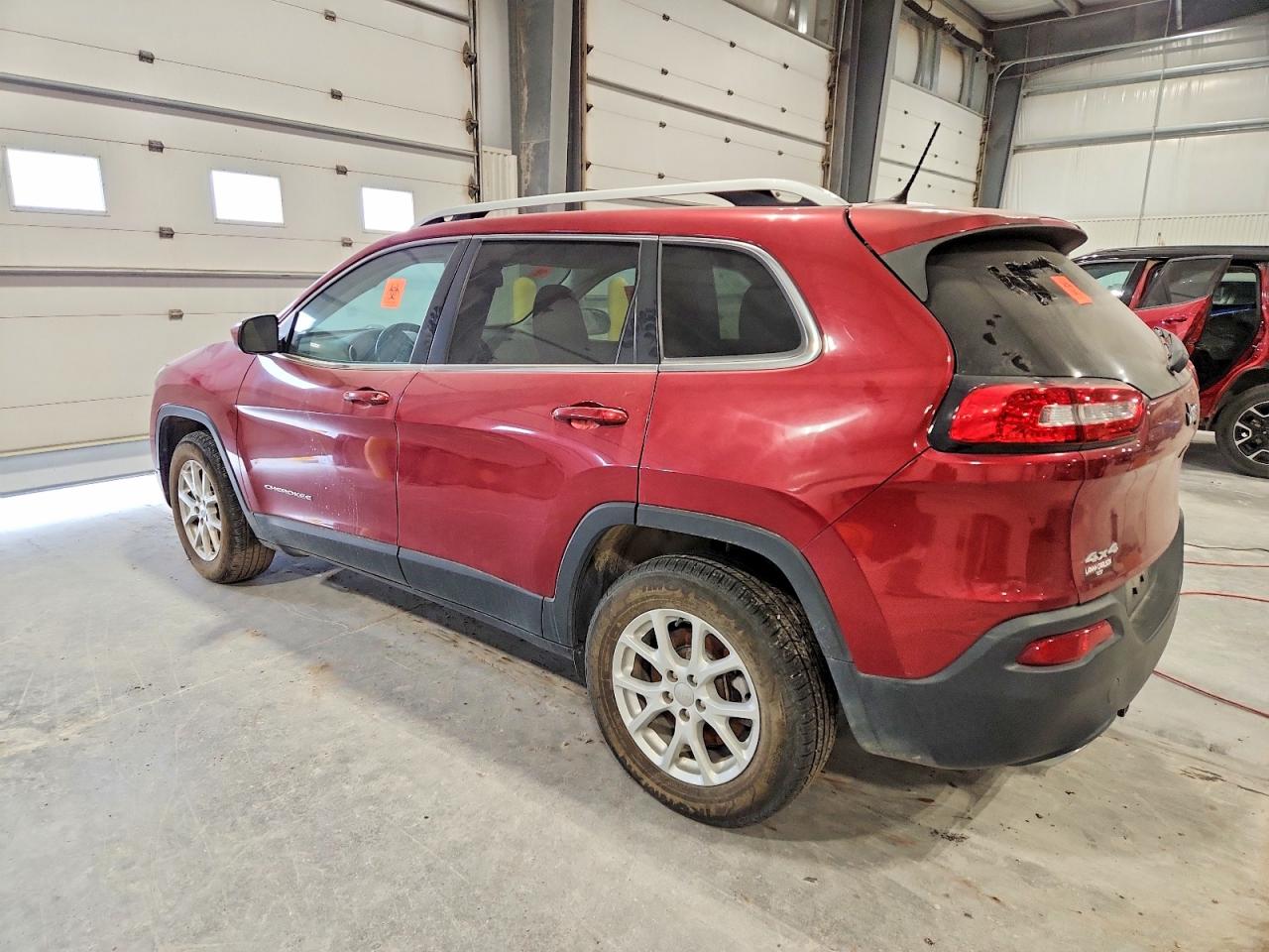 2015 Jeep Grand cher VIN 1C4PJMCS5FW795133 photo 2