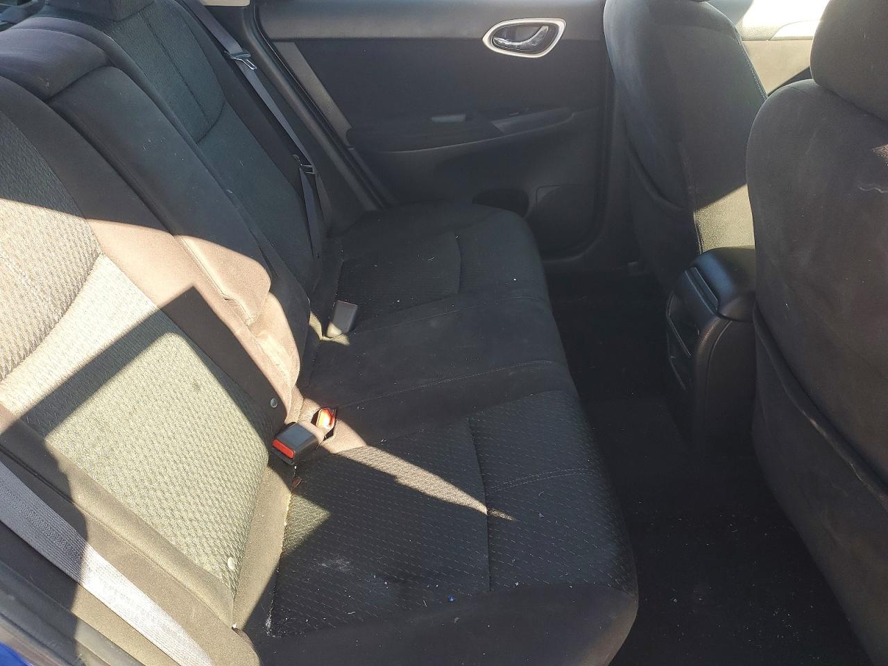 2015 Niss Sentra VIN 3N1AB7APXFY272267 photo 10