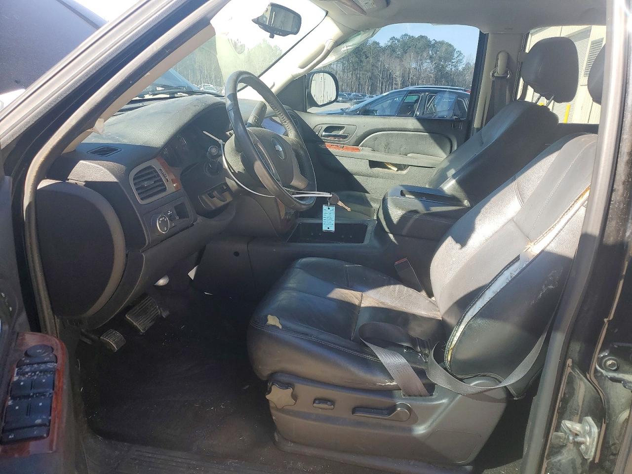 2013 Chevrolet Tahoe VIN 1GNSCBE04DR349952 photo 7