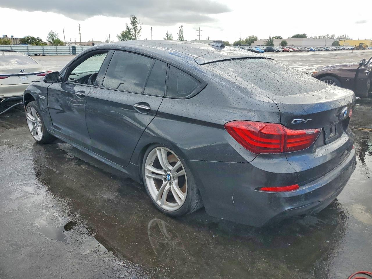 2014 BMW 5 series VIN WBA5M6C50ED085990 photo 2