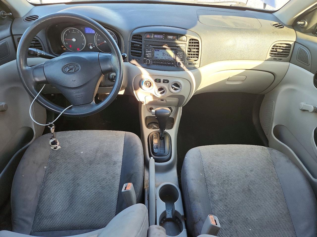2010 Hyundai Accent VIN KMHCN4AC2AU473029 photo 8
