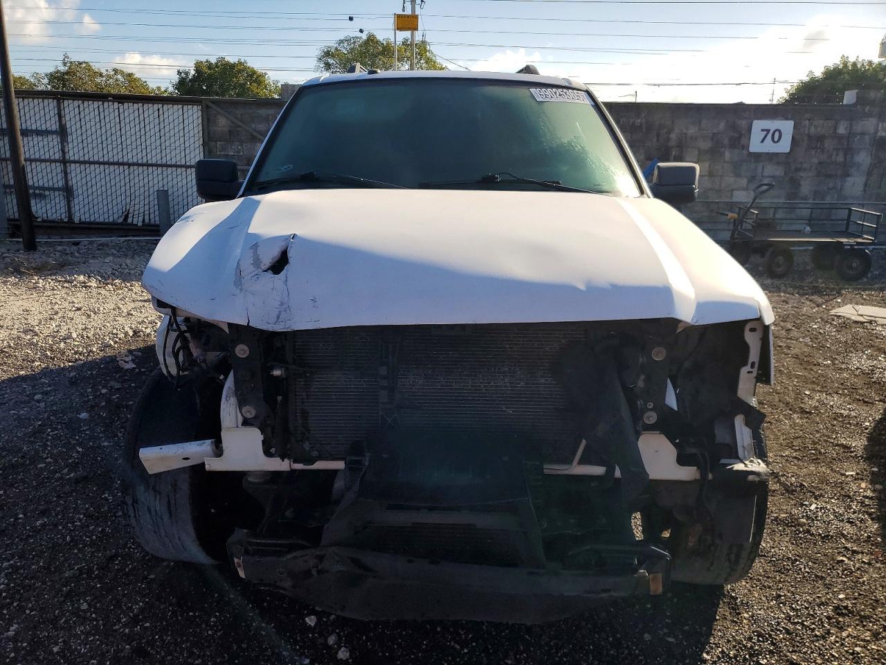 2015 Ford Expedition VIN 1FMJU1HT1FEF18896 photo 5