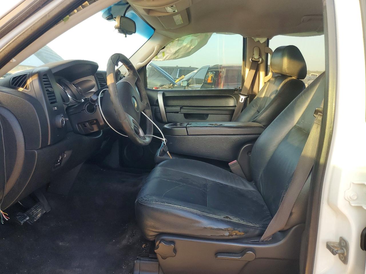 2014 Chevrolet All models VIN 1GC1KXE81EF165615 photo 7