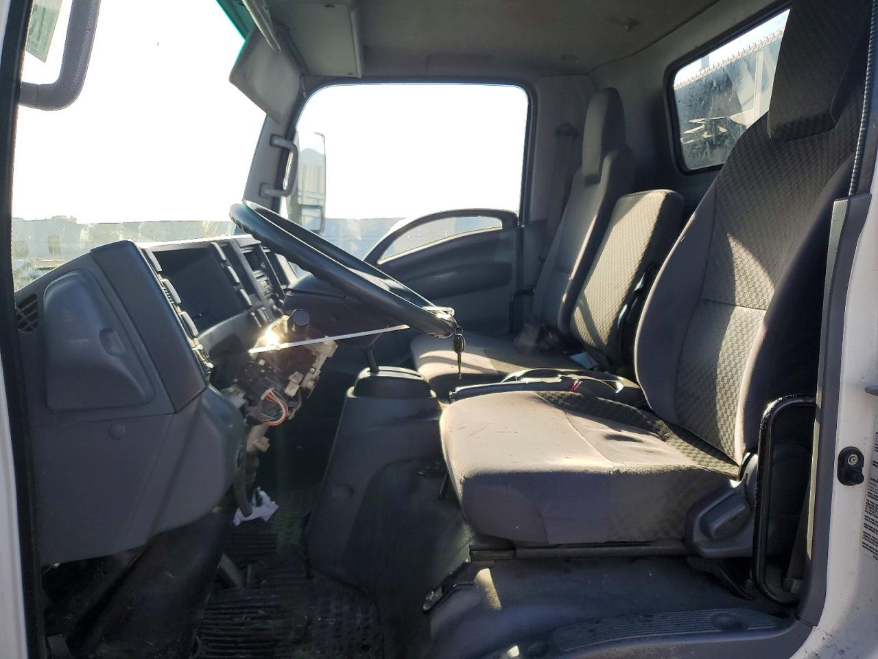 2015 Isuzu All models VIN JALC4W165F7002512 photo 7