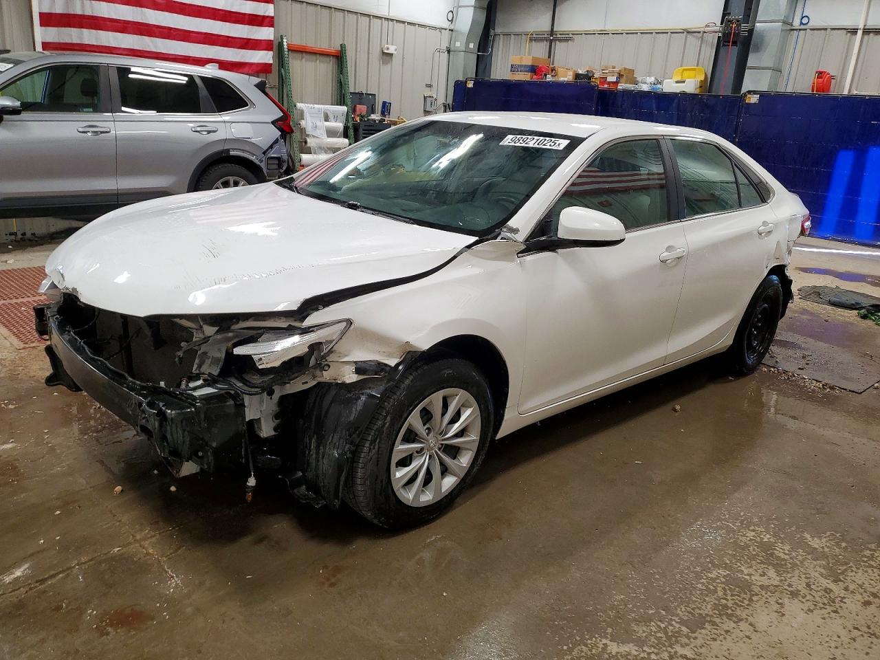 2017 Toyota Camry VIN 4T1BF1FK7HU785865 photo 1