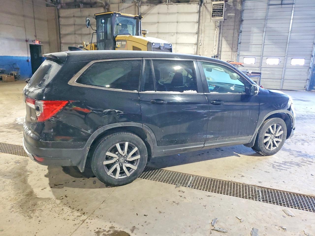2019 Honda Pilot VIN 5FNYF6H47KB019810 photo 3
