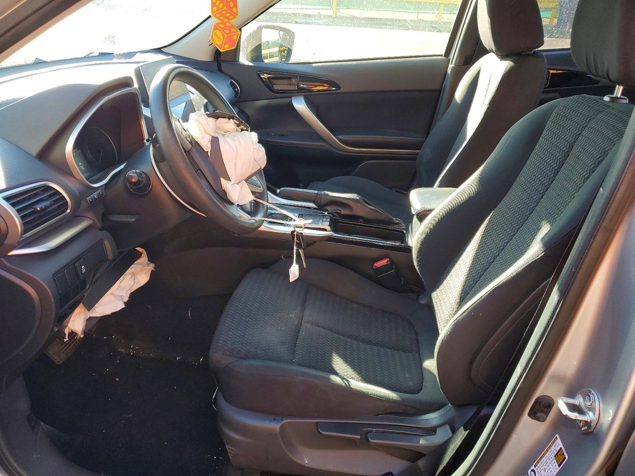 2018 Mitsubishi ECLIPSE VIN JA4AT4AA2JZ047743 photo 7