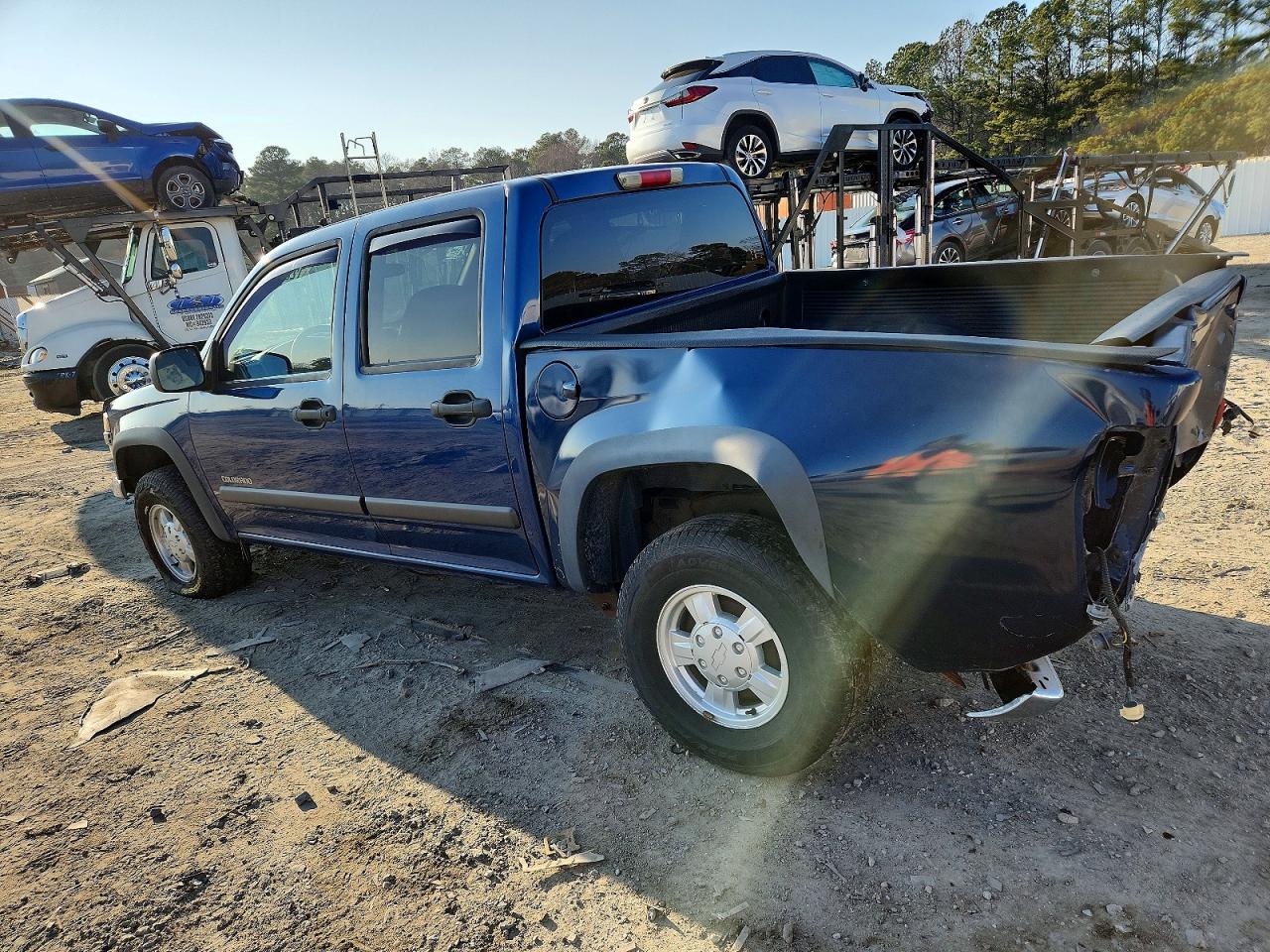 2005 Chev Colorado VIN 1GCDT136358220448 photo 2