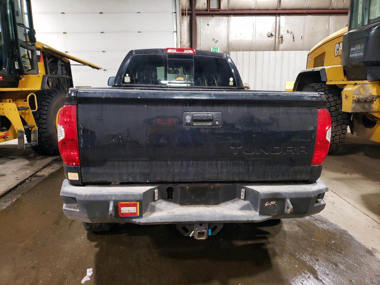 2015 Toyota Tundra VIN 5TFUY5F14FX470071 photo 6