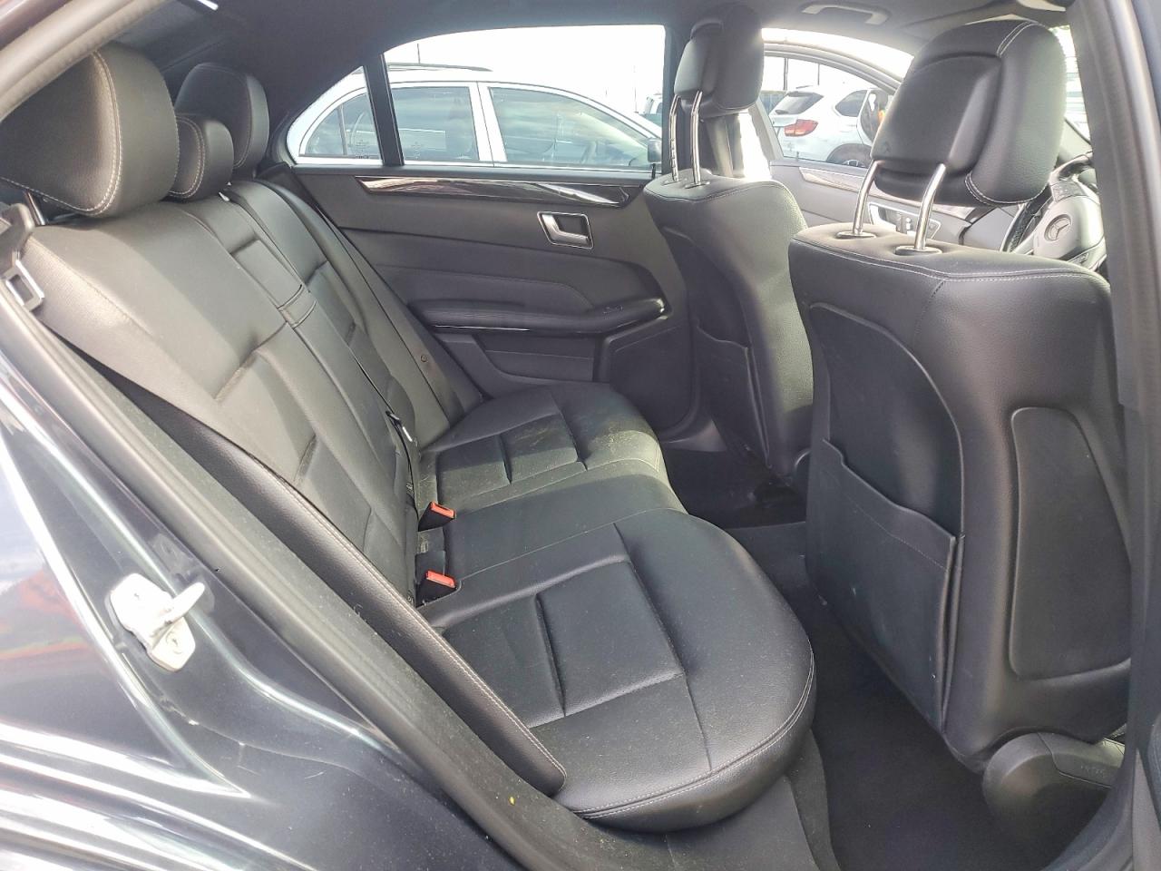 2015 Mercedes-Benz E-class VIN WDDHF5KB0FB091352 photo 10