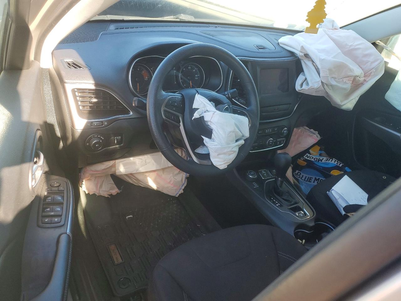 2019 JEEP Grand cher VIN 1C4PJMCXXKD101991 photo 6