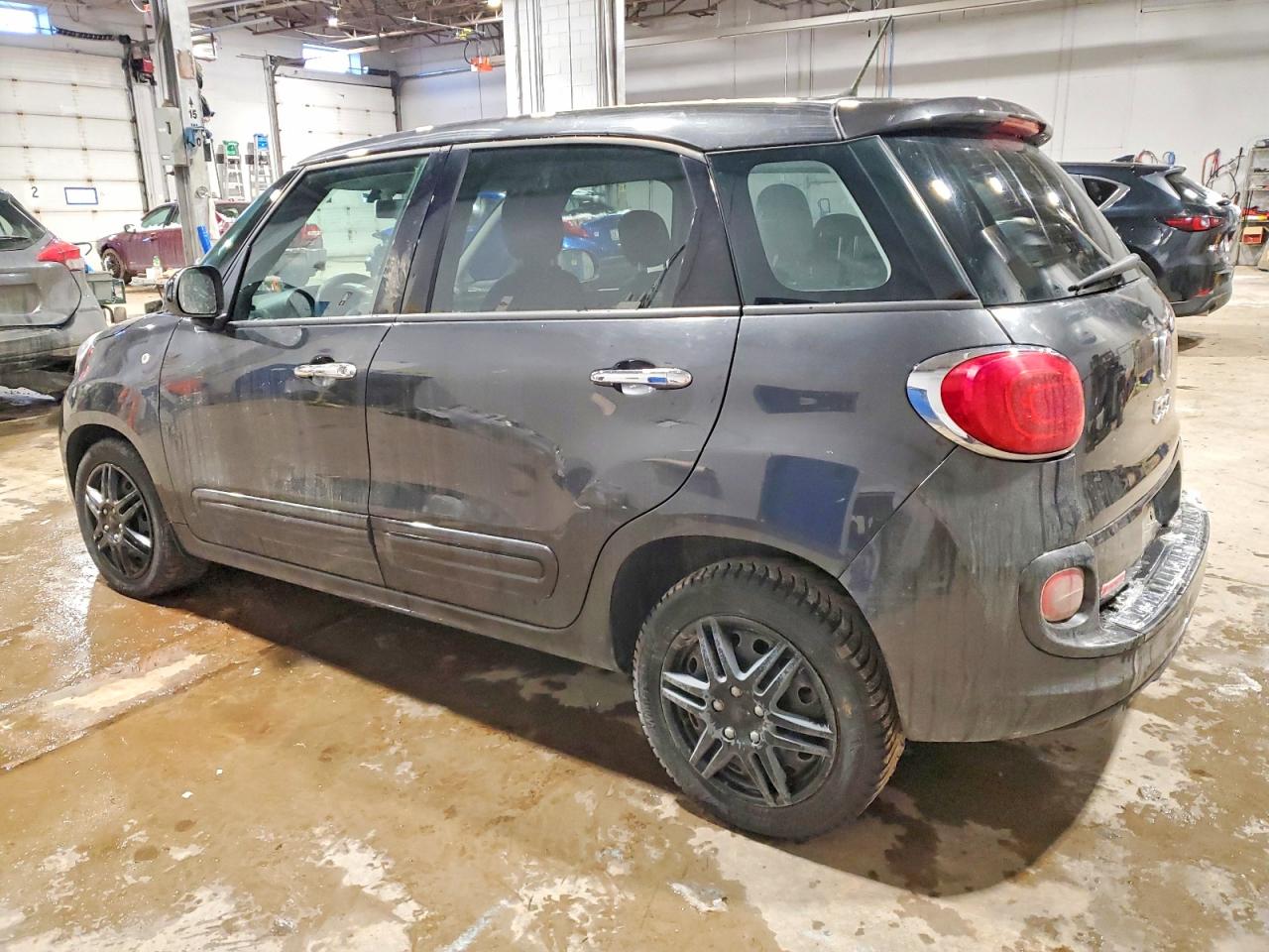 2015 Fiat 500 VIN ZFBCFAAH3FZ033118 photo 2