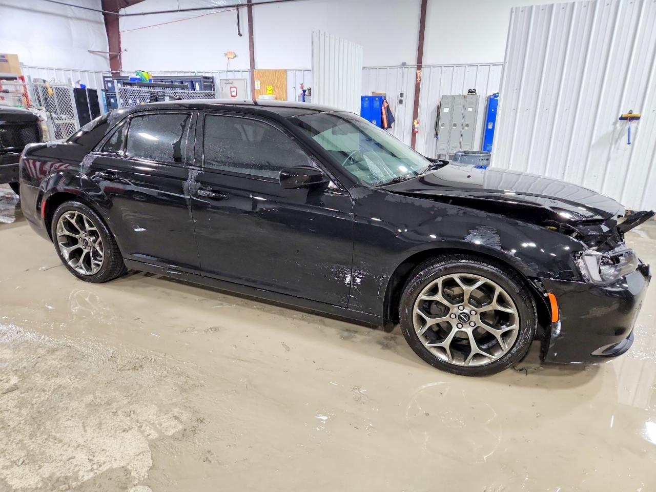 2018 Chrysler 300 VIN 2C3CCAAG0JH320989 photo 4
