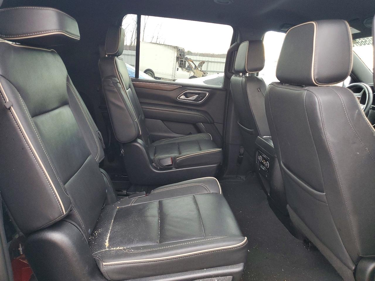 2023 Chevrolet Suburban VIN 1GNSKFKD4PR278998 photo 11