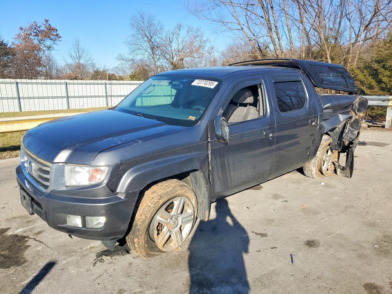 2013 Honda Ridgeline VIN 5FPYK1F50DB015781 photo 1