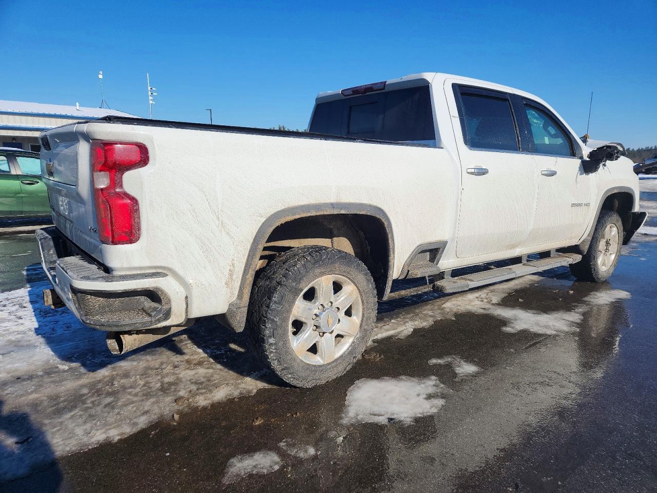 2022 Chevrolet All models VIN 1GC4YPEY6NF192739 photo 3