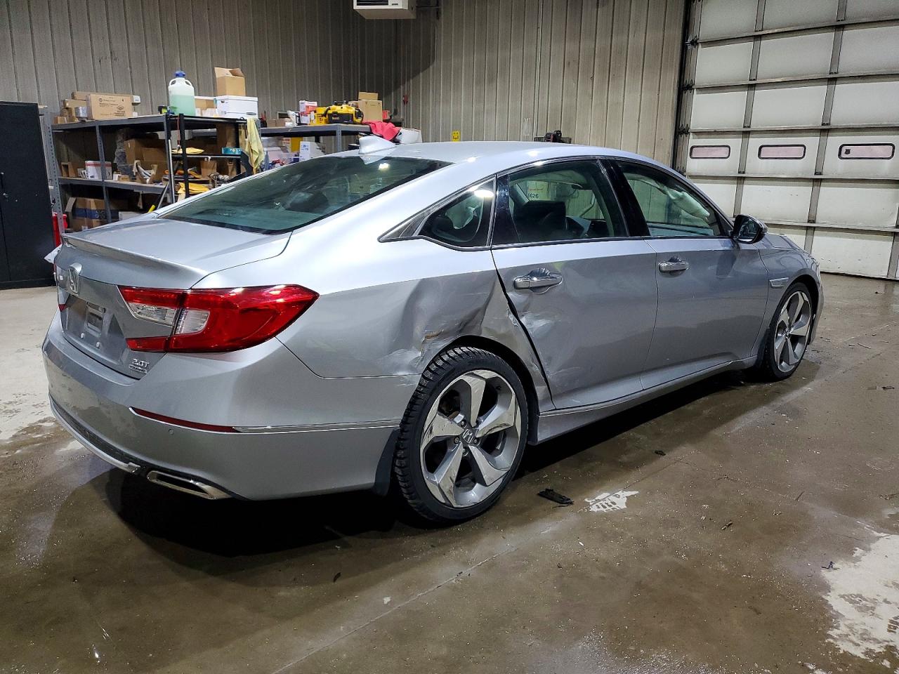 2018 HONDA Accord VIN 1HGCV2F95JA043455 photo 3