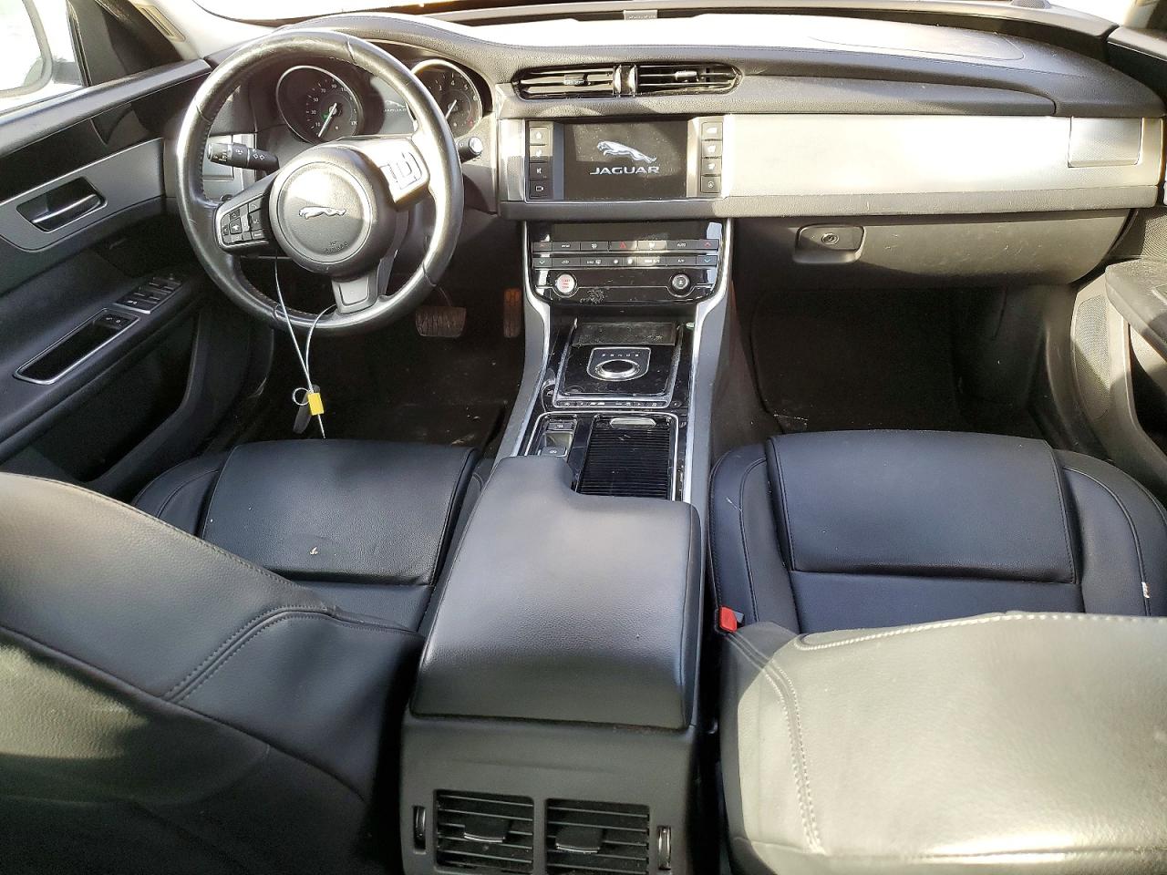 2017 Jaguar Xf VIN SAJBR4BV0HCY46610 photo 8