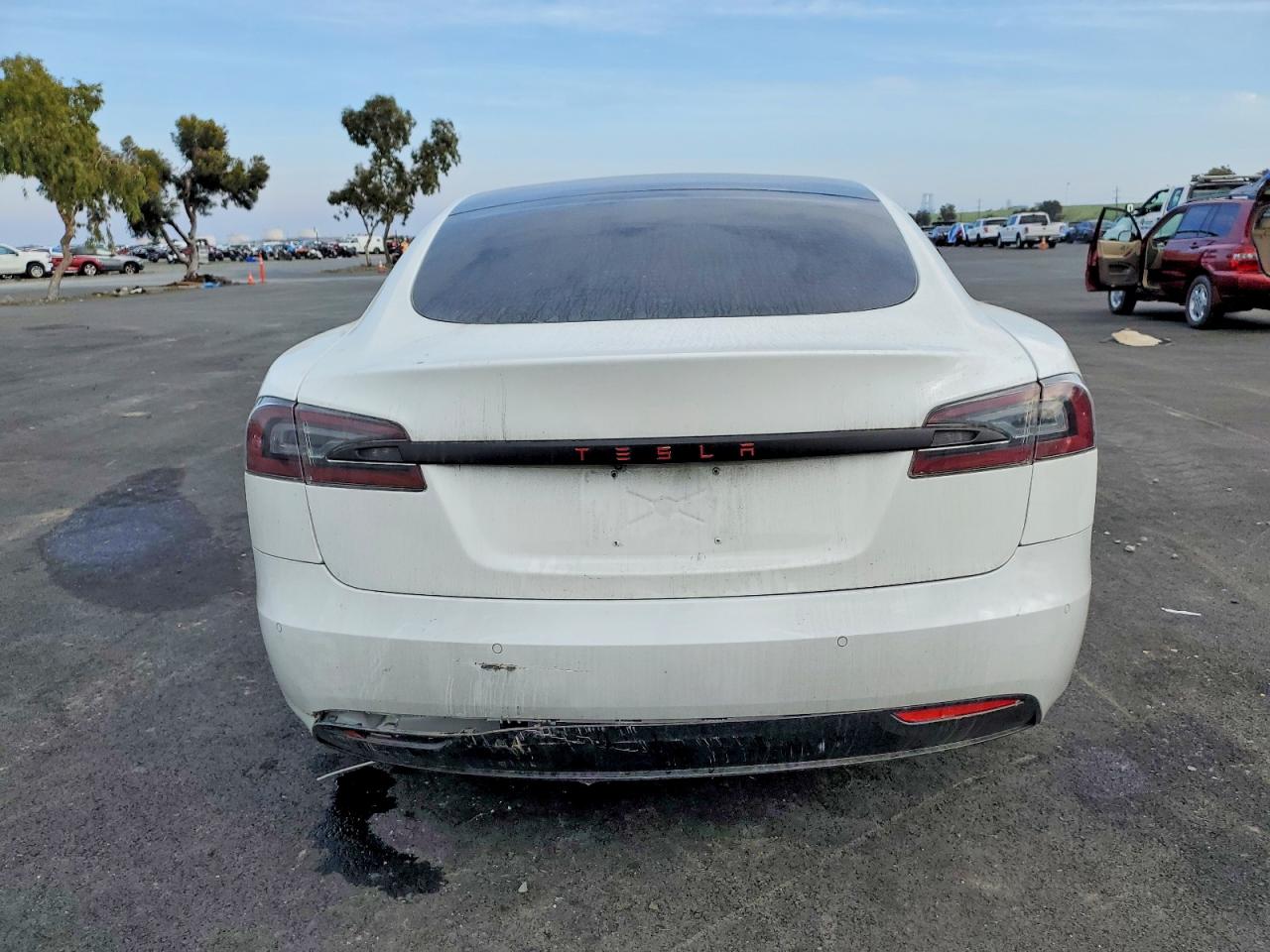 2018 Tesla Model s VIN 5YJSA1E21JF243180 photo 6