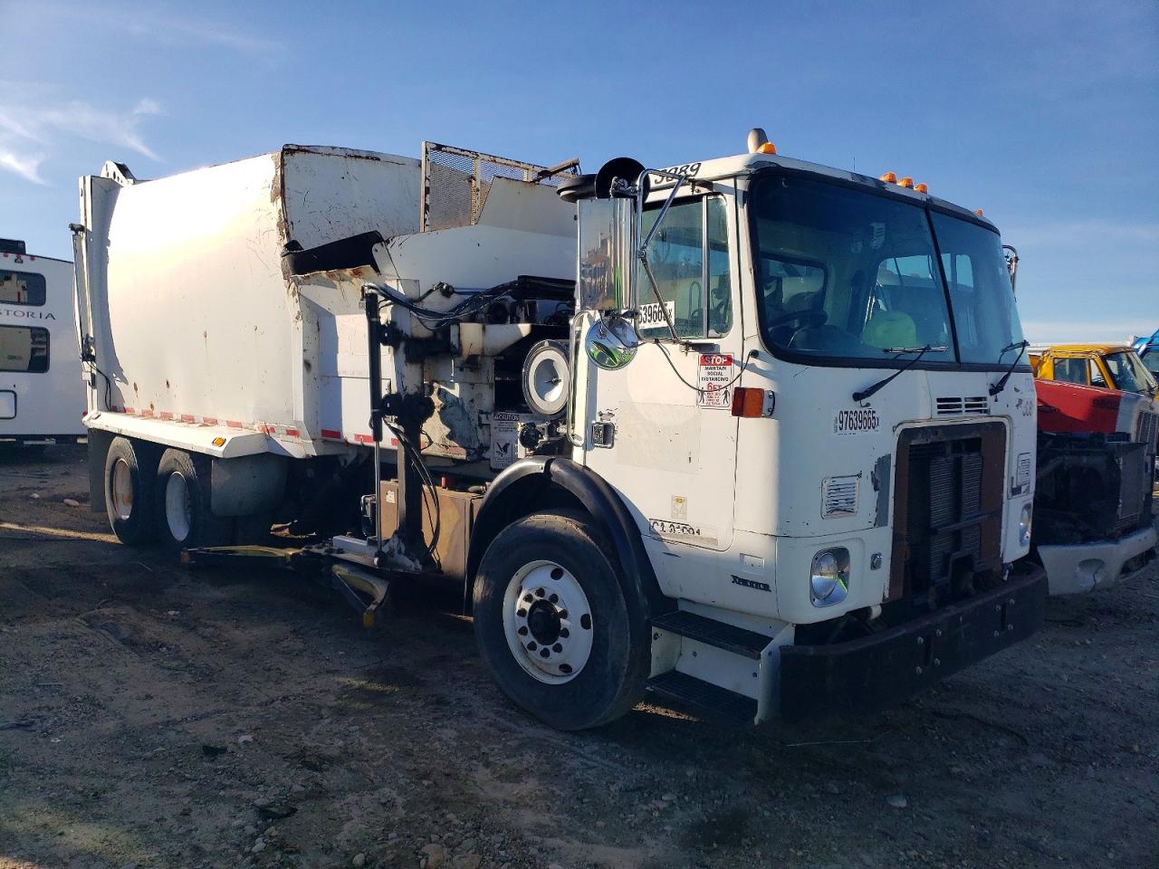 2007 AUTOCAR Unknown VIN 5VCDC6MF77H204822 photo 1