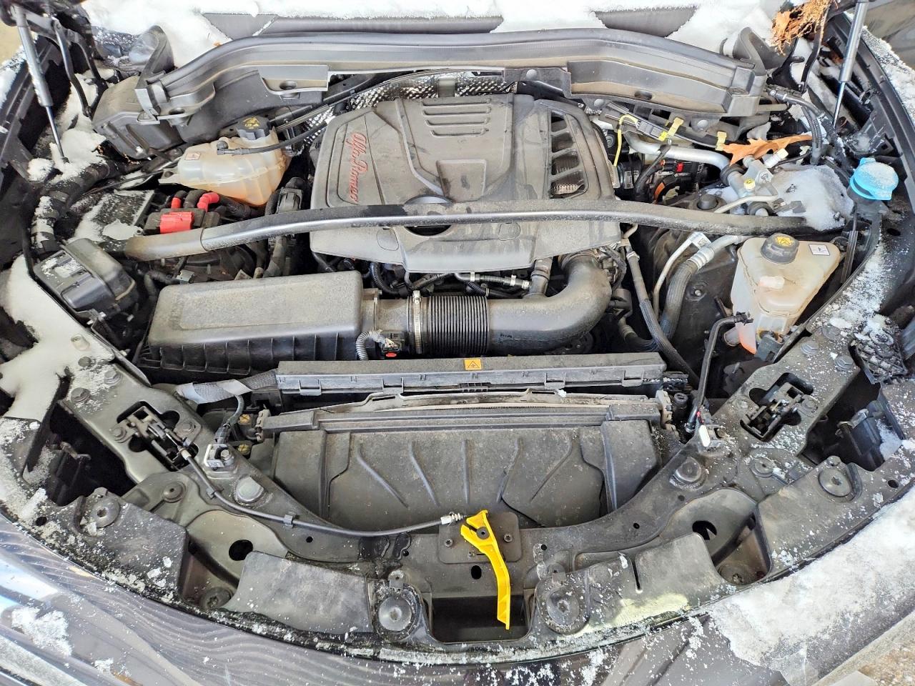 2023 Alfa Stelvio VIN ZASPAKBN9P7D51045 photo 12