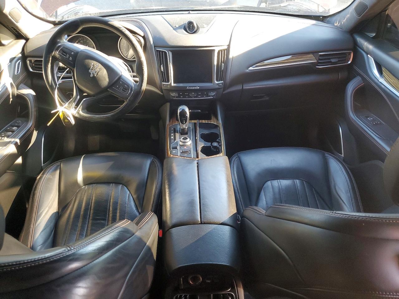 2017 Maserati All models VIN ZN661XUL8HX211808 photo 8