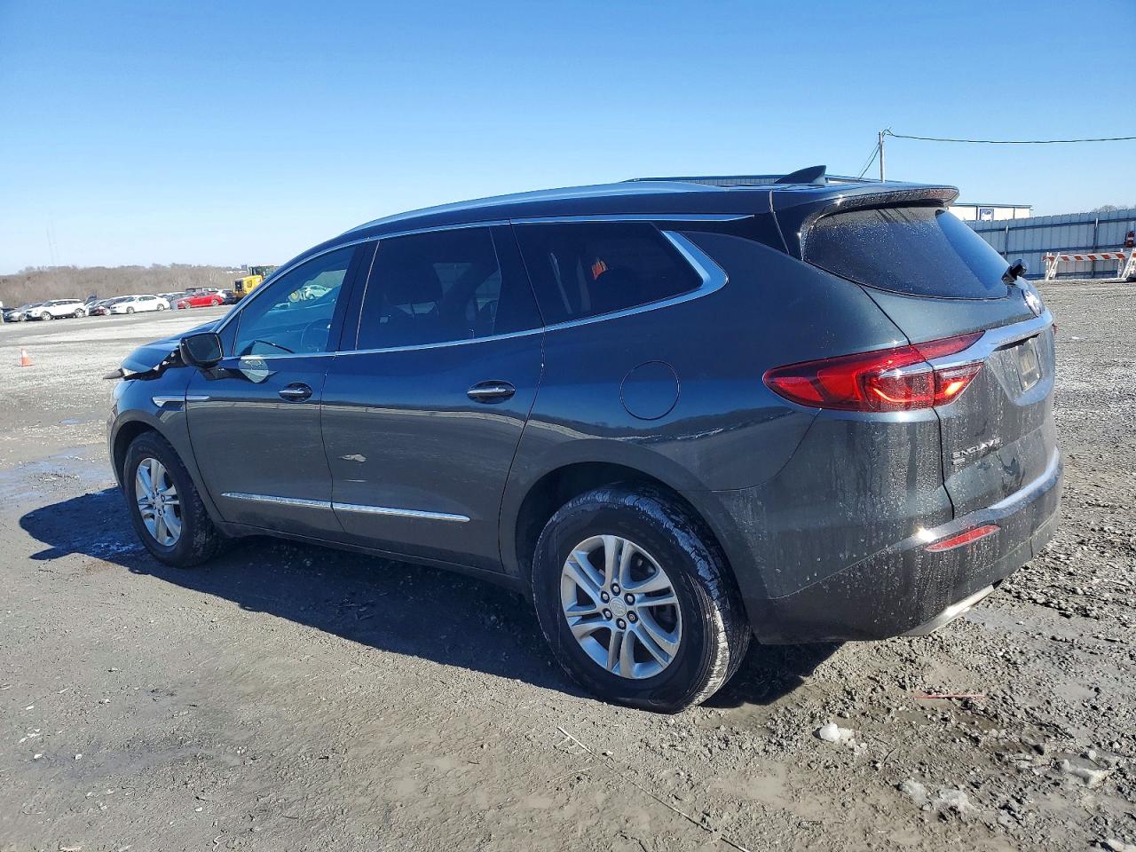 2021 Buick Enclave VIN 5GAEVAKW7MJ167889 photo 2