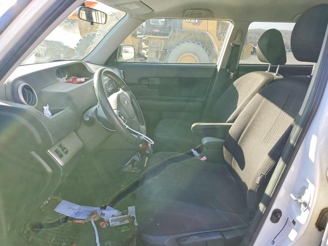 2009 Toyota Scion VIN JTLKE50E291066029 photo 7