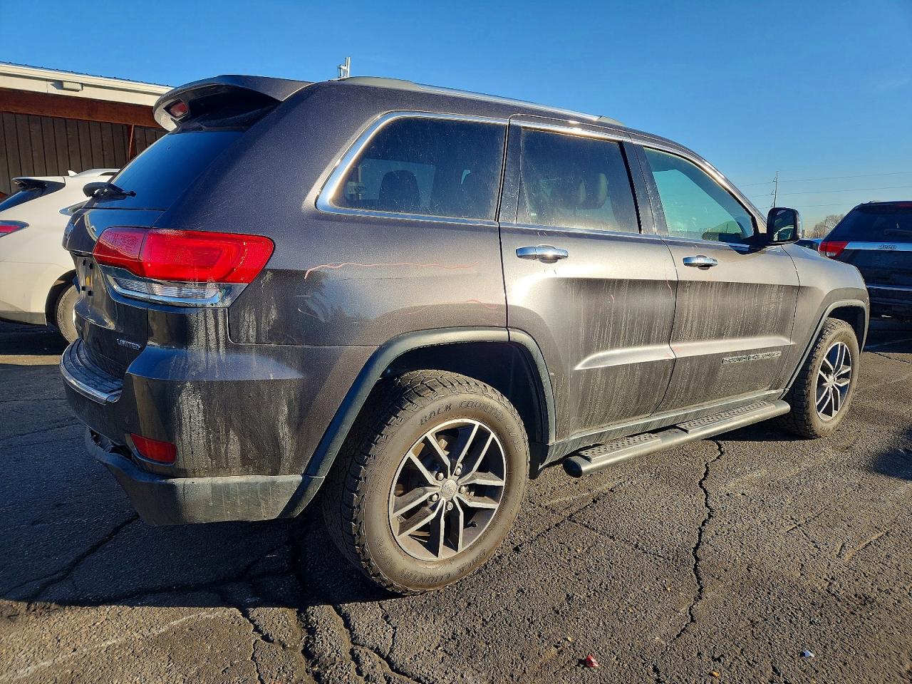 2018 Jeep Grand cher VIN 1C4RJFBG9JC251889 photo 3