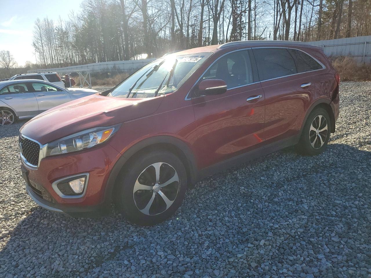2018 Kia Sorento VIN 5XYPH4A58JG398109 photo 1