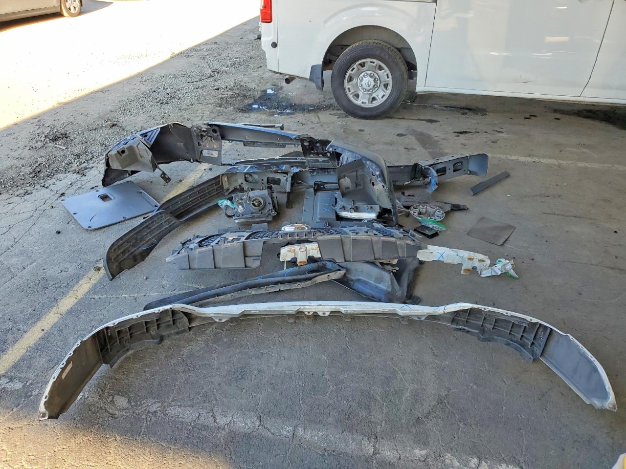 2017 Nissan Nv VIN 1N6BF0LY3HN807424 photo 12
